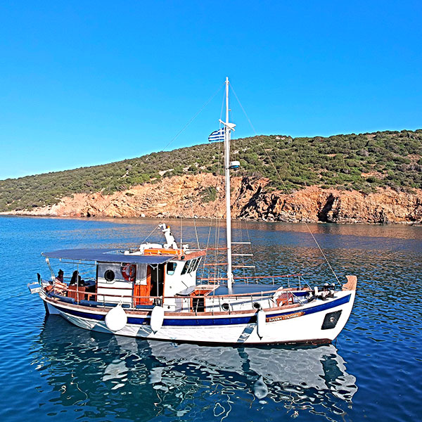 Ιδιωτικές κρουαζιέρες με το παραδοσιακό ξύλινο σκάφος Aegeas
